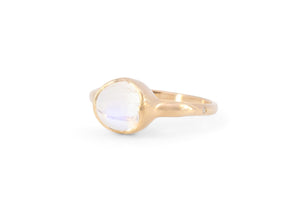 14k gold blue moonstone ring with carved arrow details