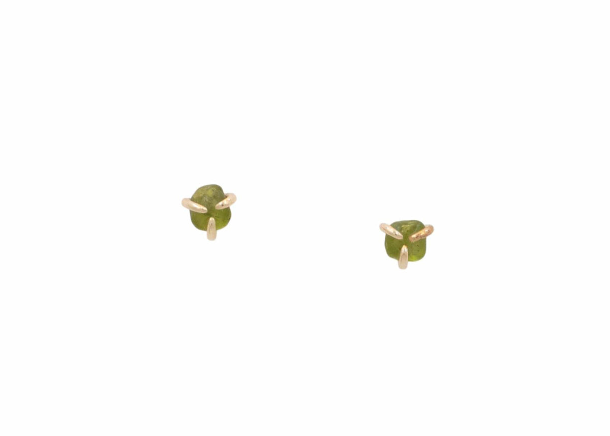 solid 14k gold claw-set sea tumbled hawaiian olivine peridot stud earrings