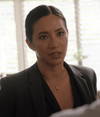 gold seaweed necklace on Detective Lia Kaleo Chantal Thuy on Magnum PI