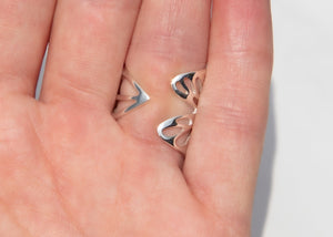 adjustable sterling silver Hawaiian kalo taro leaf ring on hand model